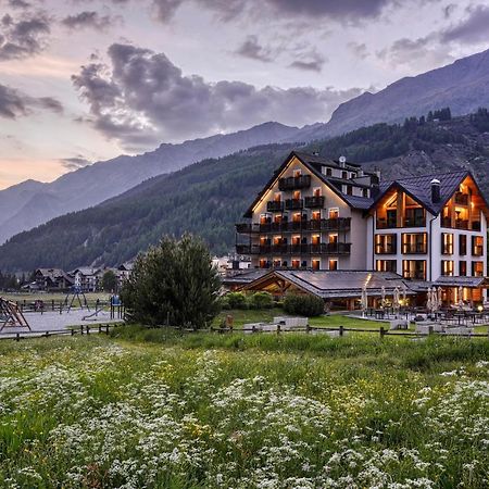 Hotel Sant'Orso - Mountain Lodge & Spa Cogne Ngoại thất bức ảnh
