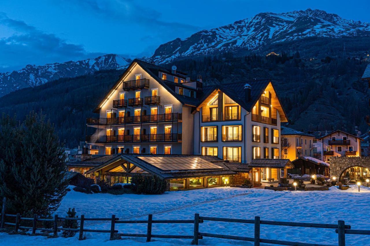 Hotel Sant'Orso - Mountain Lodge & Spa Cogne Ngoại thất bức ảnh