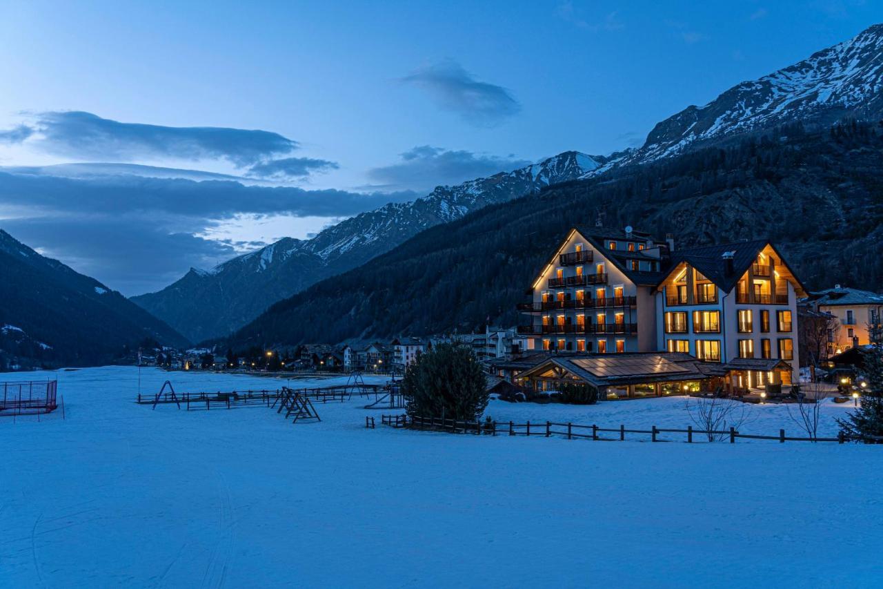 Hotel Sant'Orso - Mountain Lodge & Spa Cogne Ngoại thất bức ảnh
