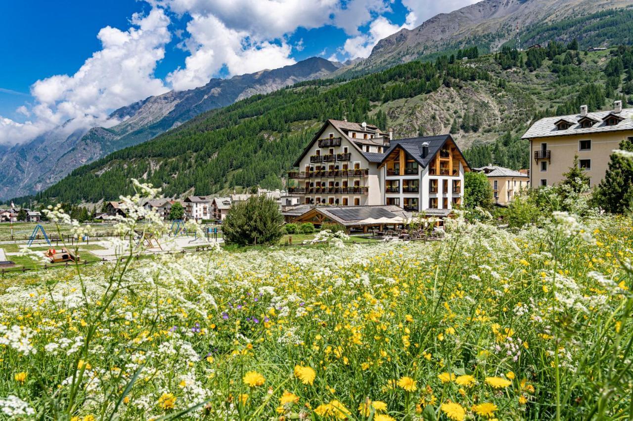 Hotel Sant'Orso - Mountain Lodge & Spa Cogne Ngoại thất bức ảnh