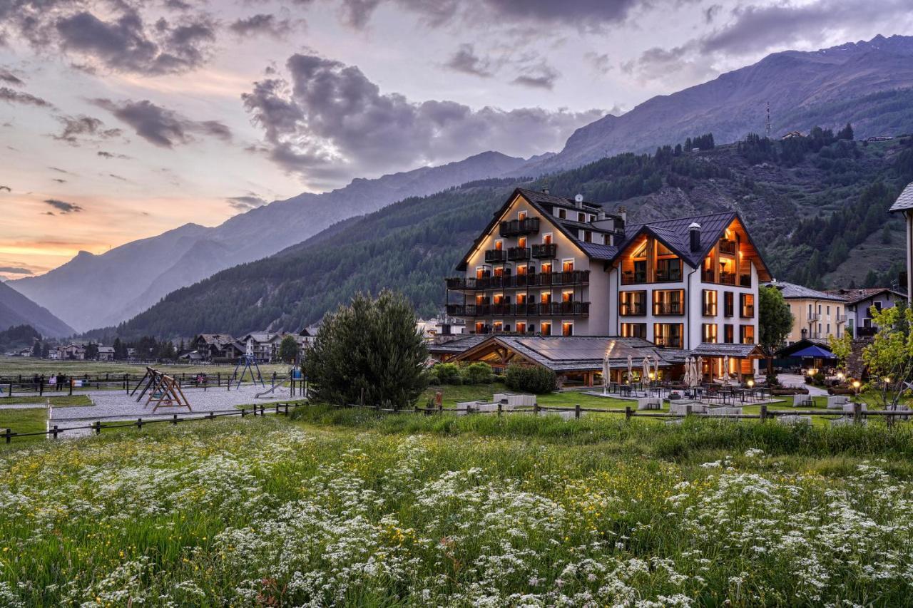 Hotel Sant'Orso - Mountain Lodge & Spa Cogne Ngoại thất bức ảnh